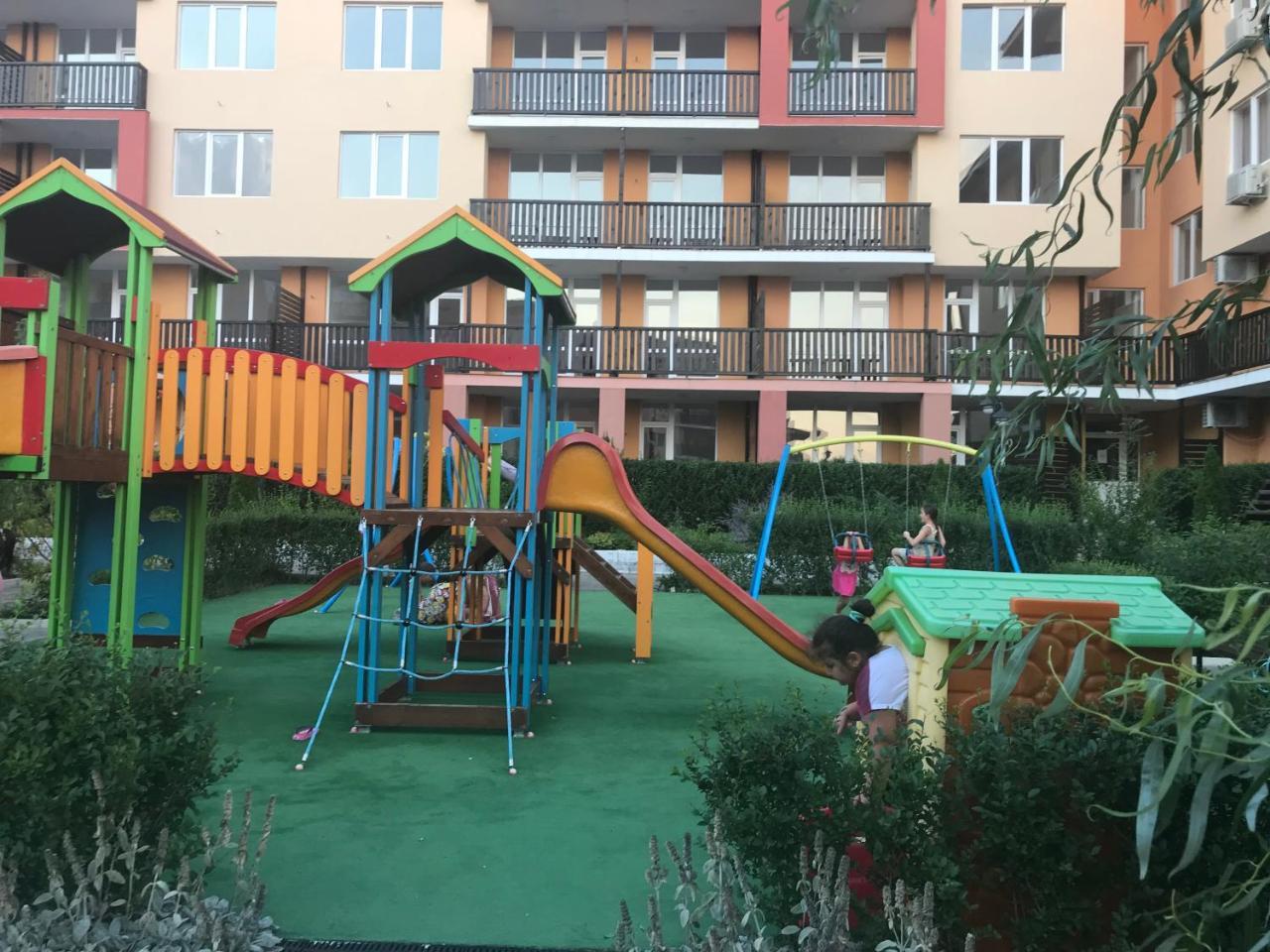 Apartcomplex Chateau Aheloy Buitenkant foto