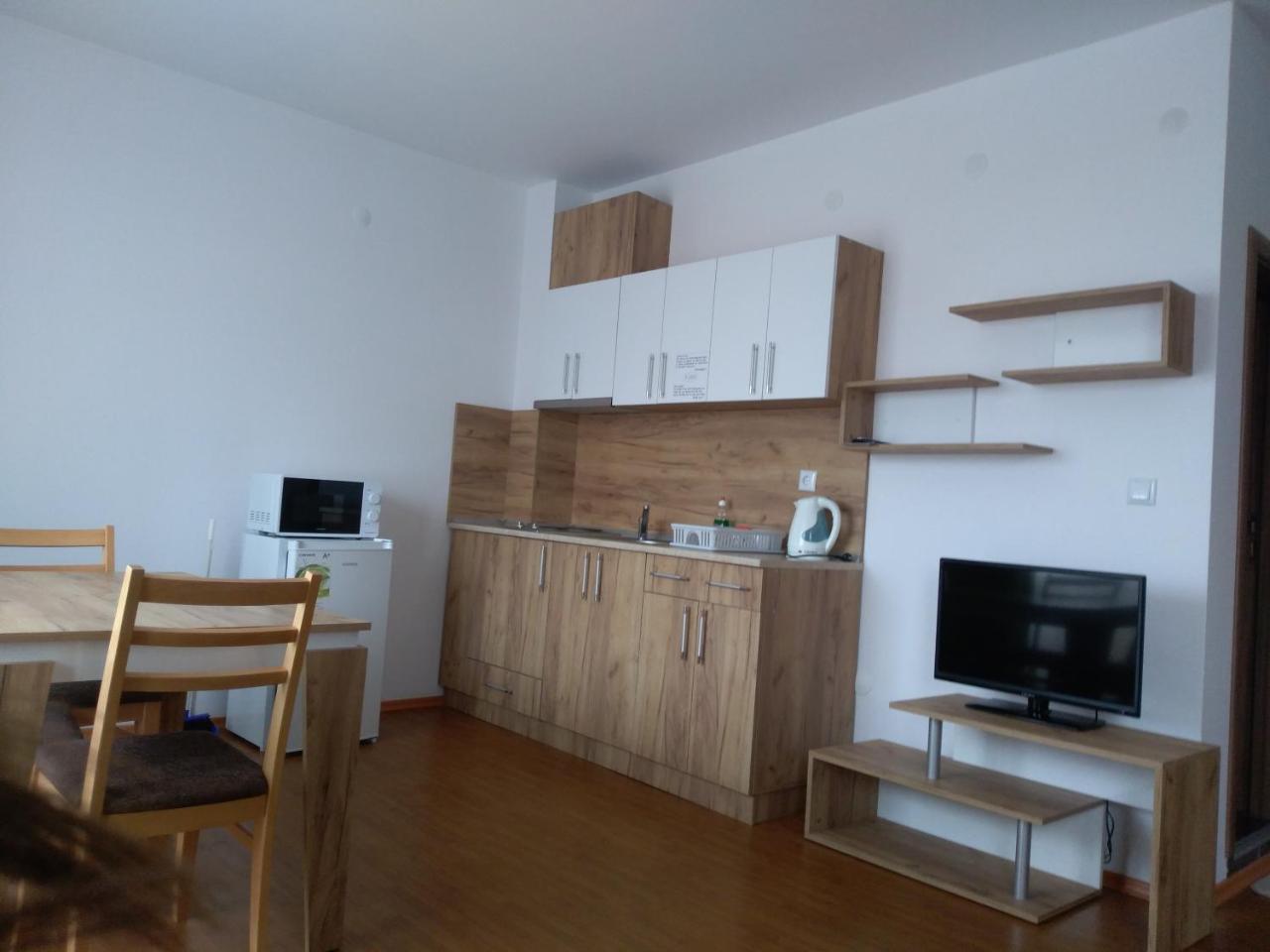 Apartcomplex Chateau Aheloy Buitenkant foto